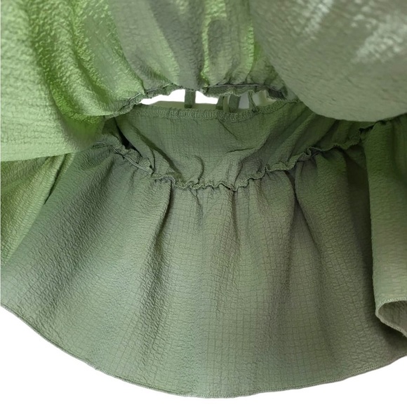 SHEIN Front Tie Crop Peplum Halter Top in Mint Green - Picture 8 of 12